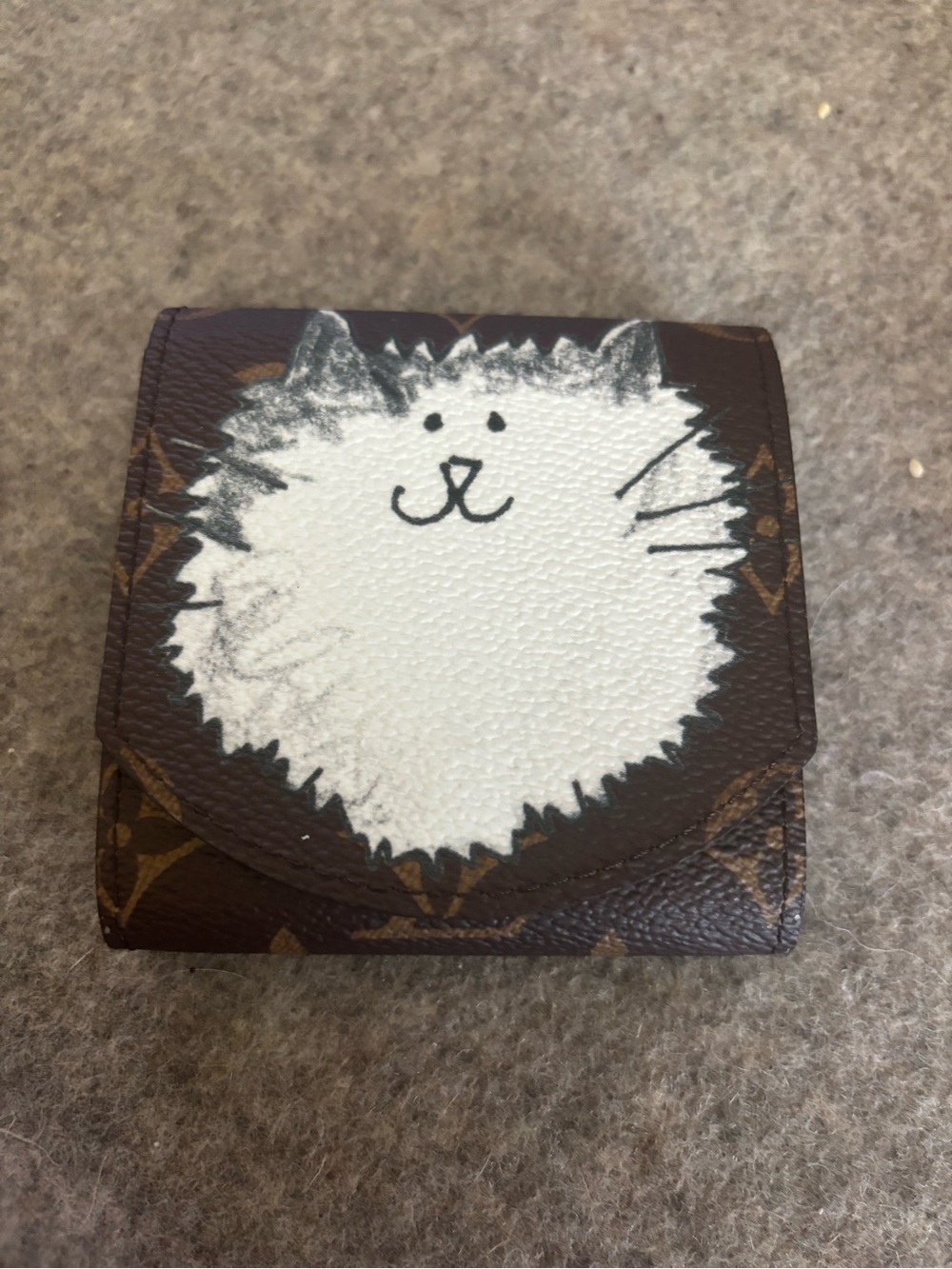 Louis Vuitton Cat Notepad Holder with classic monogramming, BRAND NEW - Picture 2 of 7